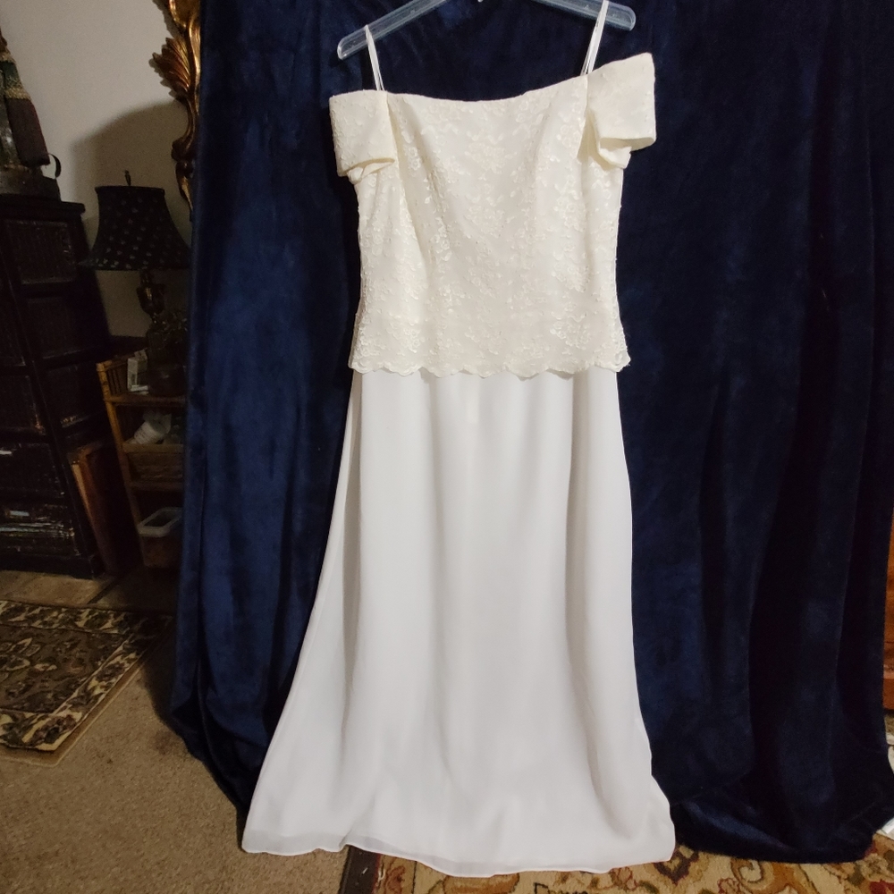 Beautiful White Dressy Dress from Cachet, Size 12, maxi length lace overlay